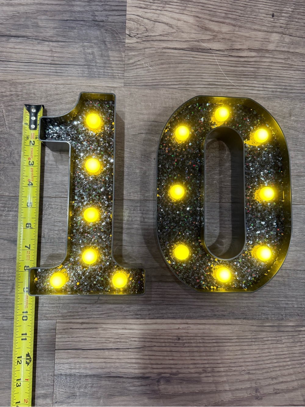 LED Glitter Marquee Number "10" - Gold